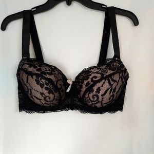 Sofra Black Lace Padded Staple 3 hook Bra. Size 34DD
